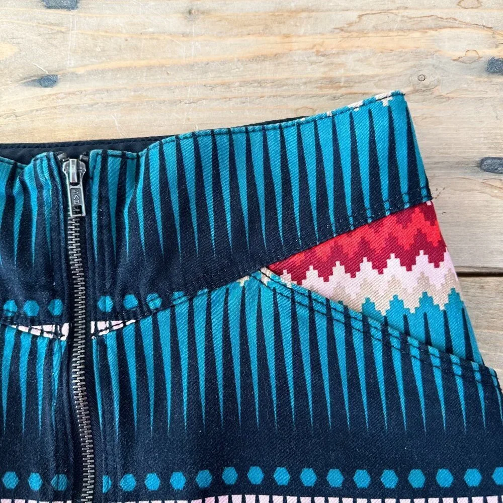 Divided Southwestern Mini Skirt‎ Red Blue Black Size 6